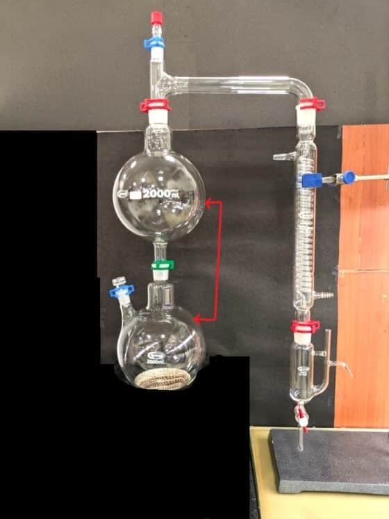 essential oil distillation apparatus